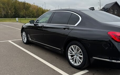 BMW 7 серия, 2017 год, 3 290 000 рублей, 12 фотография