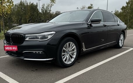 BMW 7 серия, 2017 год, 3 290 000 рублей, 9 фотография