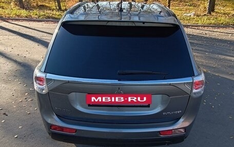 Mitsubishi Outlander III рестайлинг 3, 2012 год, 1 800 000 рублей, 12 фотография