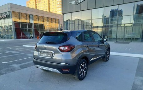 Renault Kaptur I рестайлинг, 2017 год, 1 750 000 рублей, 2 фотография