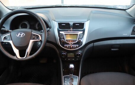 Hyundai Solaris II рестайлинг, 2012 год, 739 000 рублей, 16 фотография