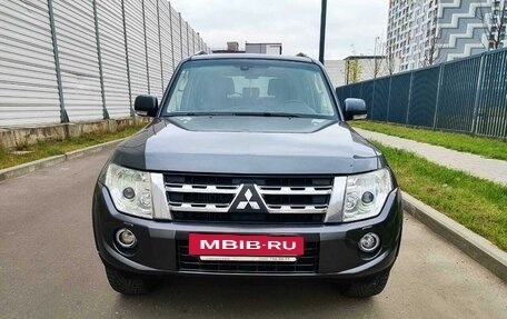 Mitsubishi Pajero IV, 2013 год, 2 390 000 рублей, 2 фотография