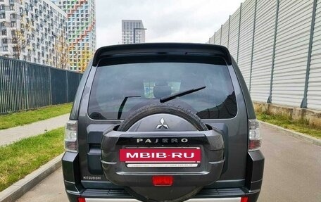 Mitsubishi Pajero IV, 2013 год, 2 390 000 рублей, 3 фотография