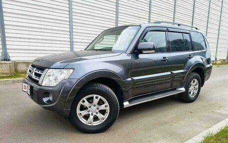 Mitsubishi Pajero IV, 2013 год, 2 390 000 рублей, 20 фотография