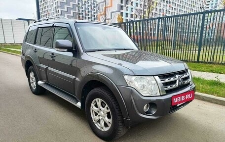 Mitsubishi Pajero IV, 2013 год, 2 390 000 рублей, 16 фотография