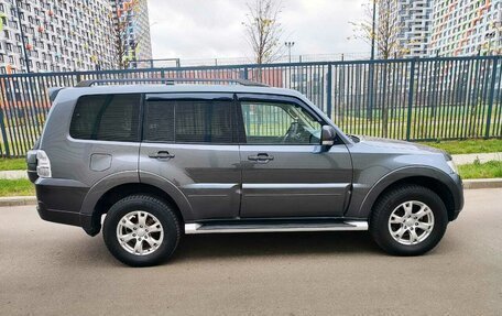 Mitsubishi Pajero IV, 2013 год, 2 390 000 рублей, 29 фотография