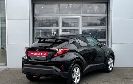 Toyota C-HR I рестайлинг, 2018 год, 2 490 000 рублей, 5 фотография