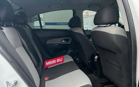 Chevrolet Cruze II, 2011 год, 710 000 рублей, 17 фотография