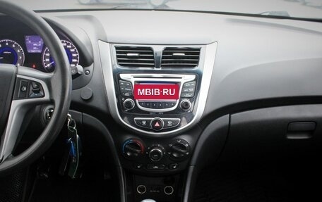 Hyundai Solaris II рестайлинг, 2013 год, 680 000 рублей, 16 фотография