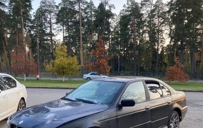 BMW 5 серия, 2001 год, 500 000 рублей, 1 фотография