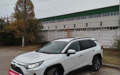 Toyota RAV4, 2019 год, 3 550 000 рублей, 11 фотография