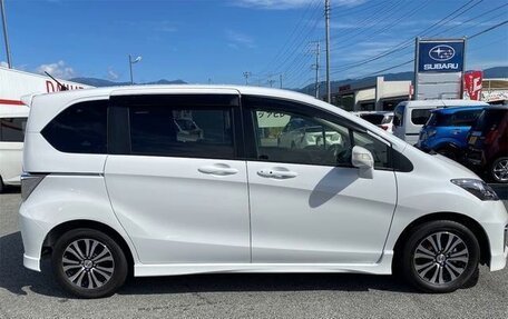 Honda Freed I, 2015 год, 778 000 рублей, 7 фотография