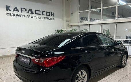 Hyundai Sonata VI, 2011 год, 1 350 000 рублей, 2 фотография