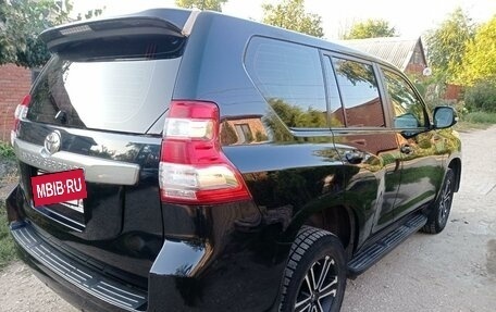 Toyota Land Cruiser Prado 150 рестайлинг 2, 2014 год, 3 240 000 рублей, 10 фотография