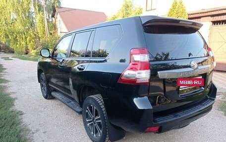 Toyota Land Cruiser Prado 150 рестайлинг 2, 2014 год, 3 240 000 рублей, 7 фотография