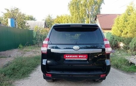 Toyota Land Cruiser Prado 150 рестайлинг 2, 2014 год, 3 240 000 рублей, 9 фотография