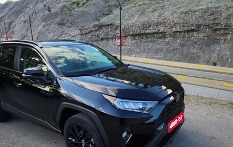 Toyota RAV4, 2020 год, 4 180 300 рублей, 1 фотография