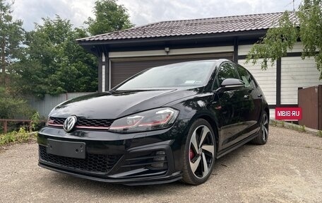 Volkswagen Golf GTI VII, 2018 год, 2 680 000 рублей, 3 фотография