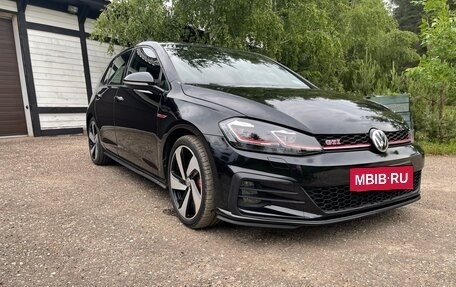 Volkswagen Golf GTI VII, 2018 год, 2 680 000 рублей, 9 фотография