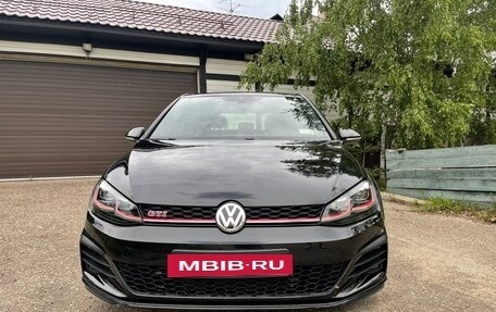 Volkswagen Golf GTI VII, 2018 год, 2 680 000 рублей, 5 фотография