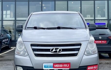 Hyundai H-1 II рестайлинг, 2013 год, 2 138 900 рублей, 2 фотография