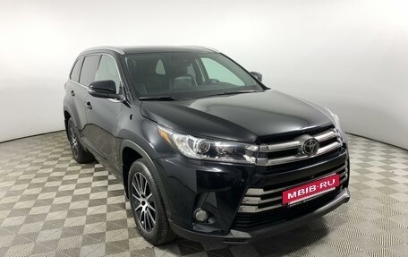 Toyota Highlander III, 2019 год, 4 750 000 рублей, 3 фотография