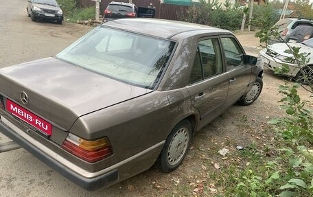 Mercedes-Benz W124, 1988 год, 110 000 рублей, 2 фотография