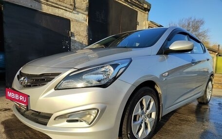 Hyundai Solaris II рестайлинг, 2014 год, 1 367 000 рублей, 2 фотография