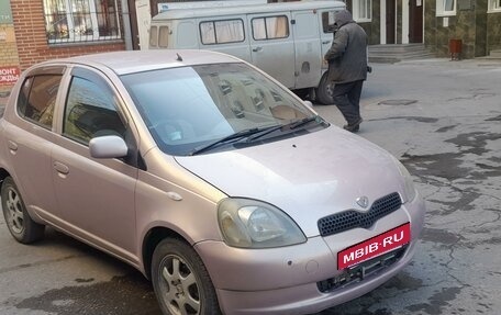 Toyota Vitz, 2001 год, 300 000 рублей, 2 фотография