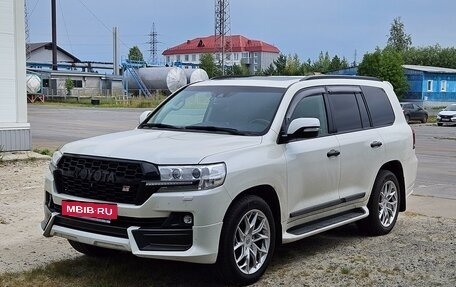 Toyota Land Cruiser 200, 2019 год, 8 300 000 рублей, 4 фотография