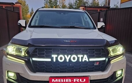 Toyota Land Cruiser 200, 2019 год, 8 300 000 рублей, 15 фотография