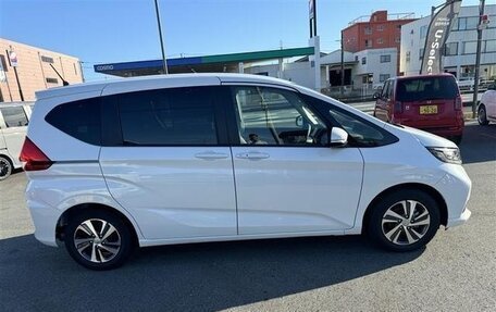 Honda Freed II, 2021 год, 1 850 000 рублей, 12 фотография