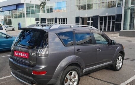 Mitsubishi Outlander III рестайлинг 3, 2008 год, 890 000 рублей, 6 фотография