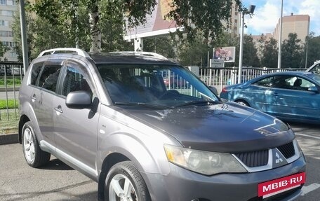 Mitsubishi Outlander III рестайлинг 3, 2008 год, 890 000 рублей, 3 фотография