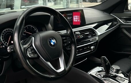 BMW 5 серия, 2018 год, 3 490 000 рублей, 11 фотография