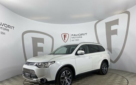 Mitsubishi Outlander III рестайлинг 3, 2014 год, 1 650 000 рублей, 1 фотография