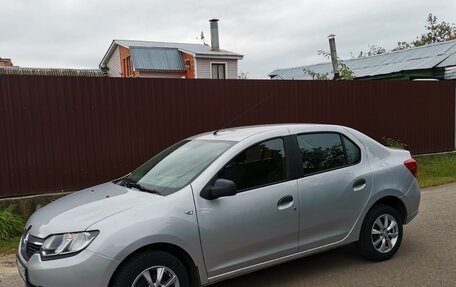 Renault Logan II, 2017 год, 870 000 рублей, 1 фотография