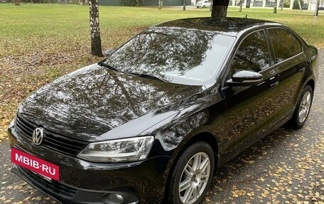 Volkswagen Jetta VI, 2014 год, 1 395 000 рублей, 2 фотография