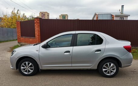 Renault Logan II, 2017 год, 870 000 рублей, 5 фотография