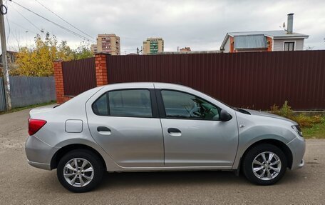 Renault Logan II, 2017 год, 870 000 рублей, 7 фотография