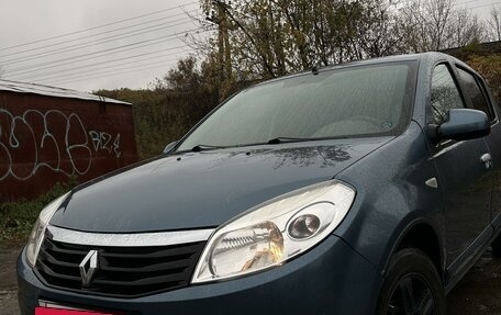 Renault Sandero I, 2011 год, 650 000 рублей, 2 фотография