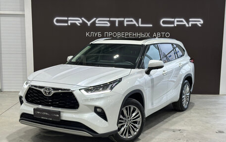 Toyota Highlander, 2024 год, 6 800 000 рублей, 2 фотография