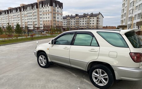 Toyota Harrier, 1999 год, 980 000 рублей, 8 фотография