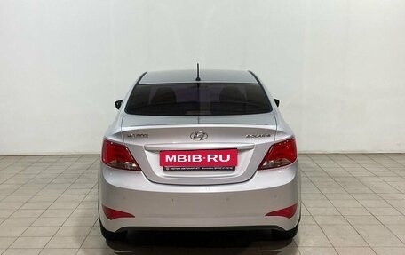 Hyundai Solaris II рестайлинг, 2014 год, 990 000 рублей, 5 фотография