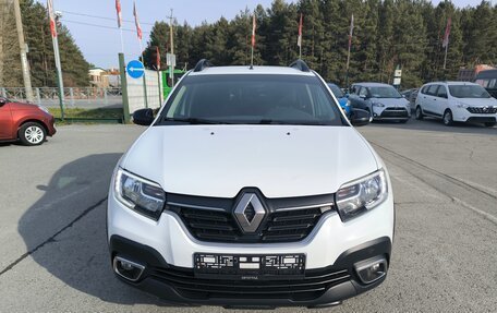 Renault Sandero II рестайлинг, 2018 год, 1 299 000 рублей, 2 фотография