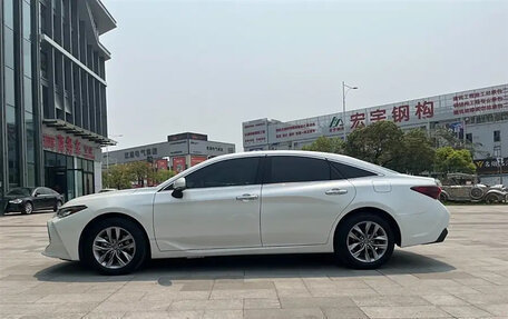 Toyota Avalon, 2019 год, 2 560 000 рублей, 7 фотография