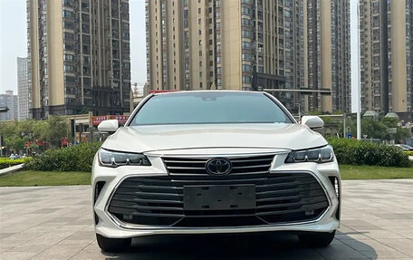 Toyota Avalon, 2019 год, 2 560 000 рублей, 2 фотография