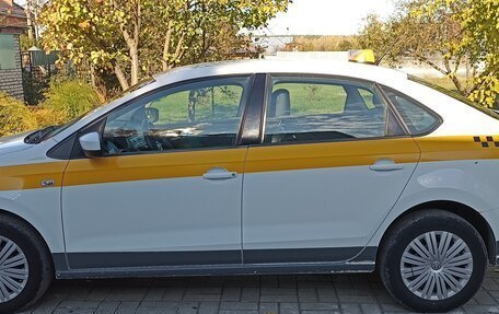 Volkswagen Polo VI (EU Market), 2016 год, 700 000 рублей, 5 фотография