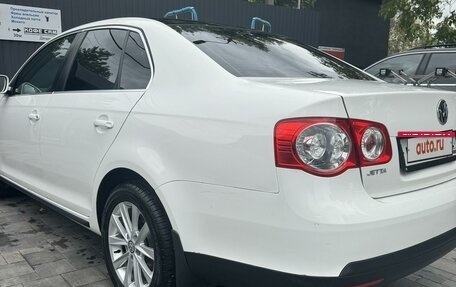 Volkswagen Jetta VI, 2010 год, 1 000 000 рублей, 6 фотография