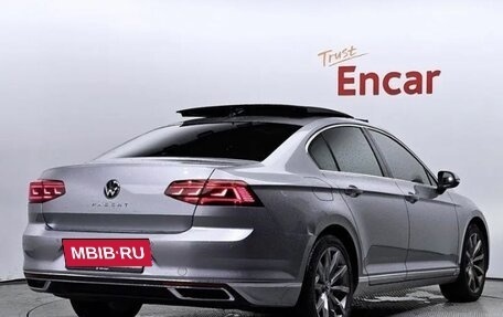 Volkswagen Passat B8 рестайлинг, 2021 год, 4 195 000 рублей, 2 фотография